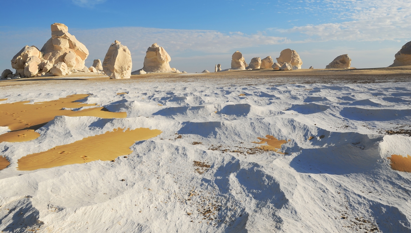 imagen de cabecera del circuito Extensión desiertos blanco y negro